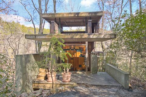Waterfall Views, Lake Hartwell, Highland Architect
