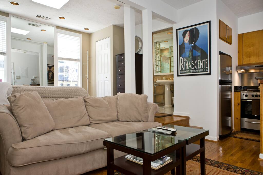 Condo. Prime Location (Unit 1) Apartments for Rent in