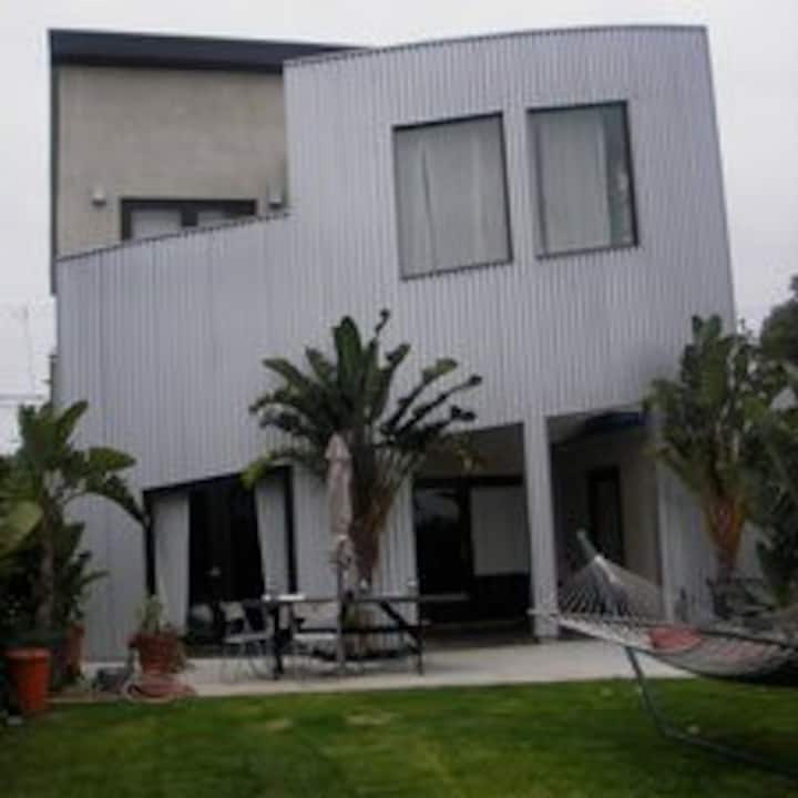 Venice Beach Vacation Rentals Bungalow and Cottage Rentals Airbnb