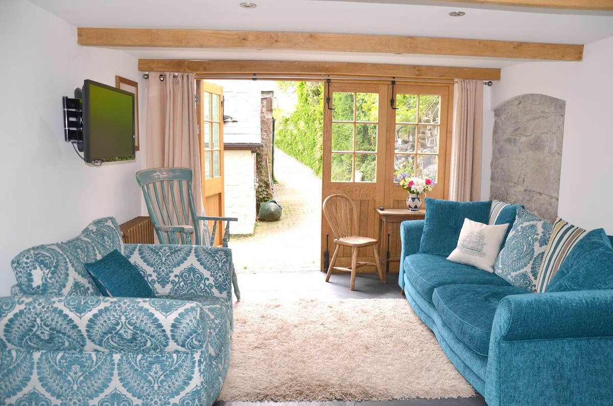 Successful Airbnb property: Neptune’s Rest, Charlestown in St. Austell Bay
