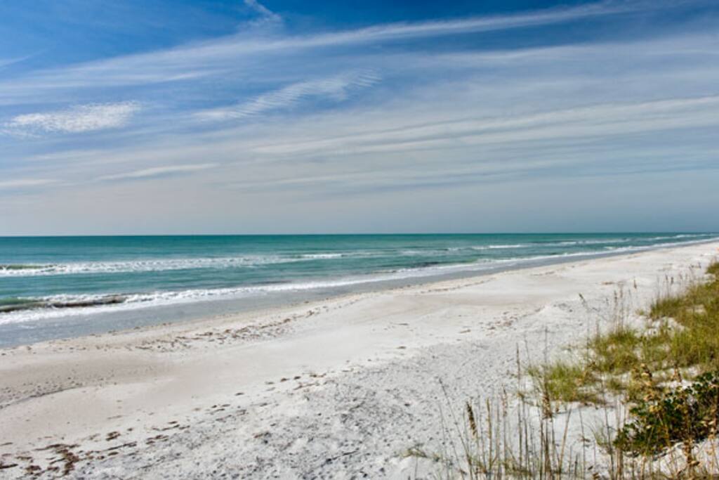 2 min walk to this Gulf beach