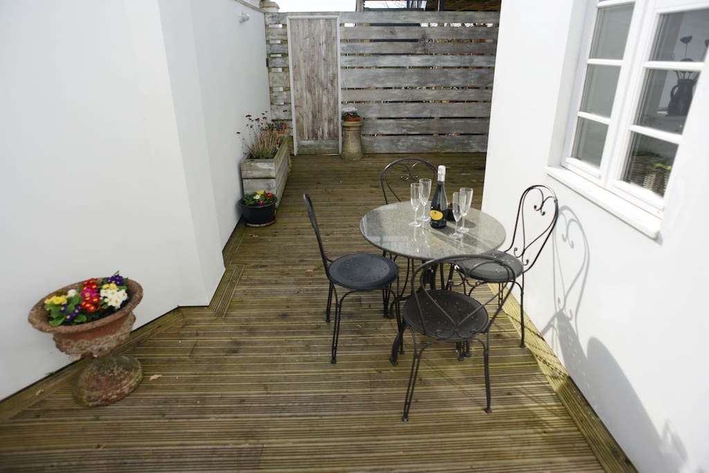 Private Courtyard