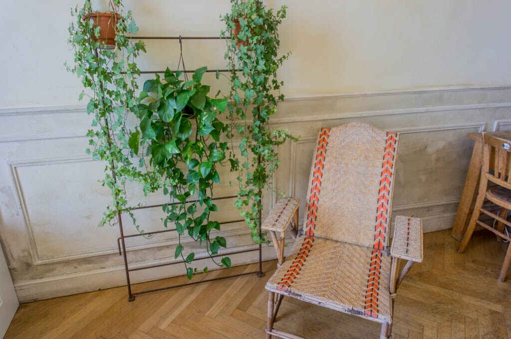 חדר שינה עם נוף לים