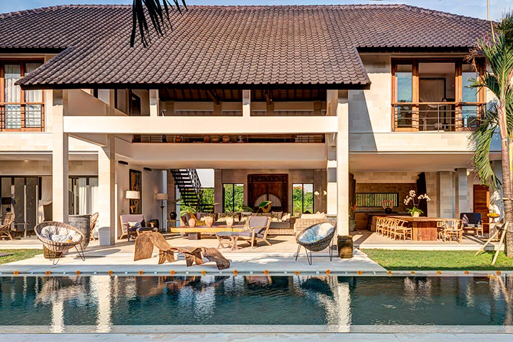 Villa Overview