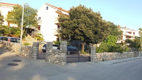 Apartment Jasmina 1 for 2-4 people