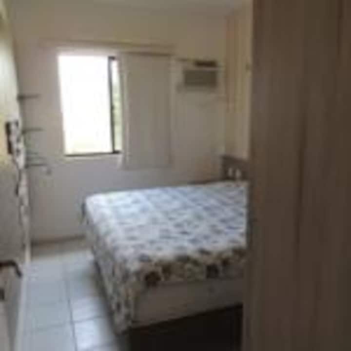 1º bedroon - брачен кревет (широк 150-179 см) и уредување