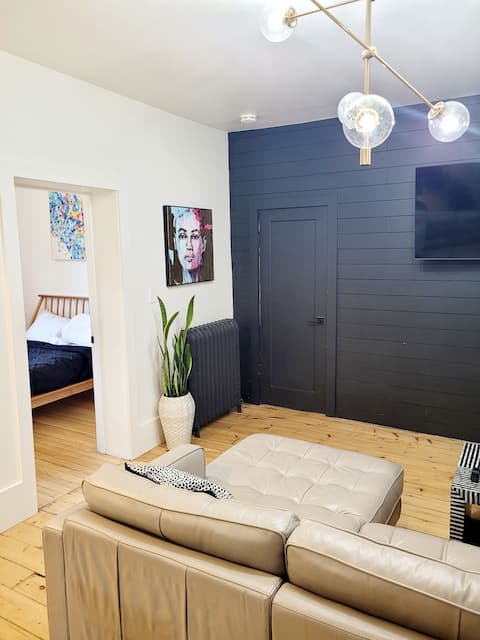 Successful Airbnb property: "The Modern Loft" in Walkerville / 2Bed - 1 Bath in Walkerville