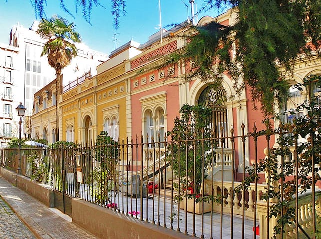 Central Townhouse Barcelona