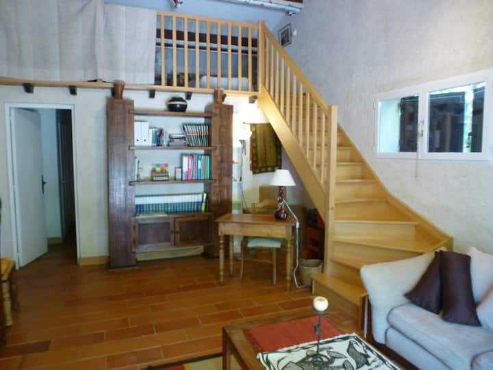 Vista de la sala de estar del entresuelo, incluidas las otras 2 camas.