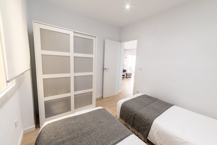 Chumba cha wageni kilicho na vitanda viwili pacha