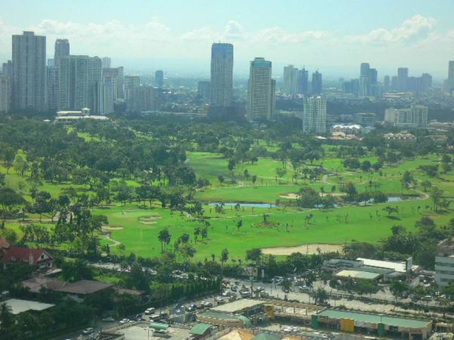 32nd Floor 1 BR across Greenhills Shopping Centre 