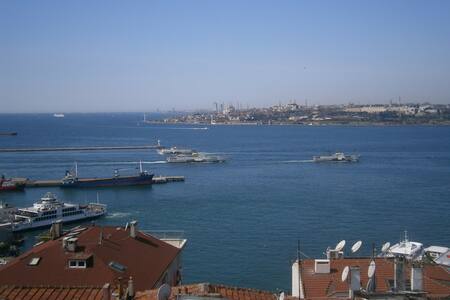 Marvelous Penthouse Studio Flat