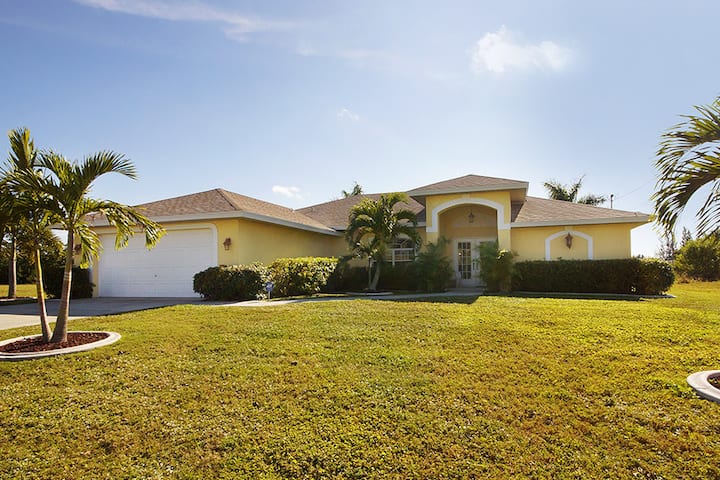Villa Lukas  Canal Front Home - Cape Coral, FL