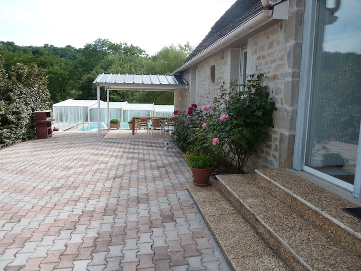 Gite
near Rocamadour with its private pool.
