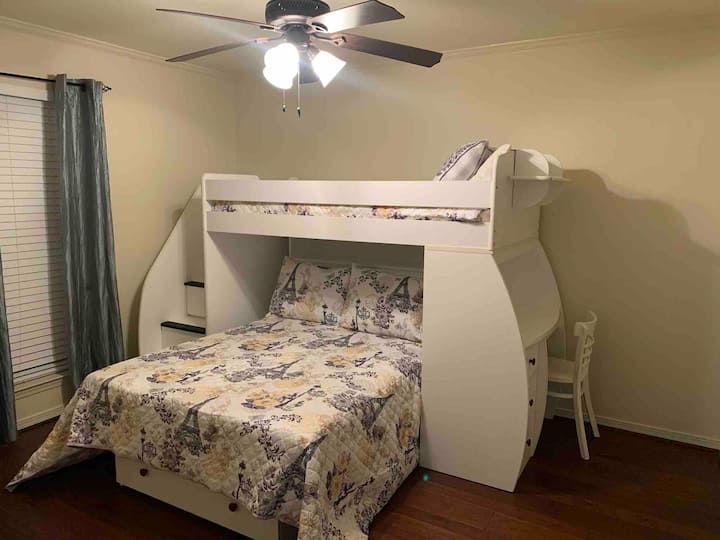 საძინებელი 4