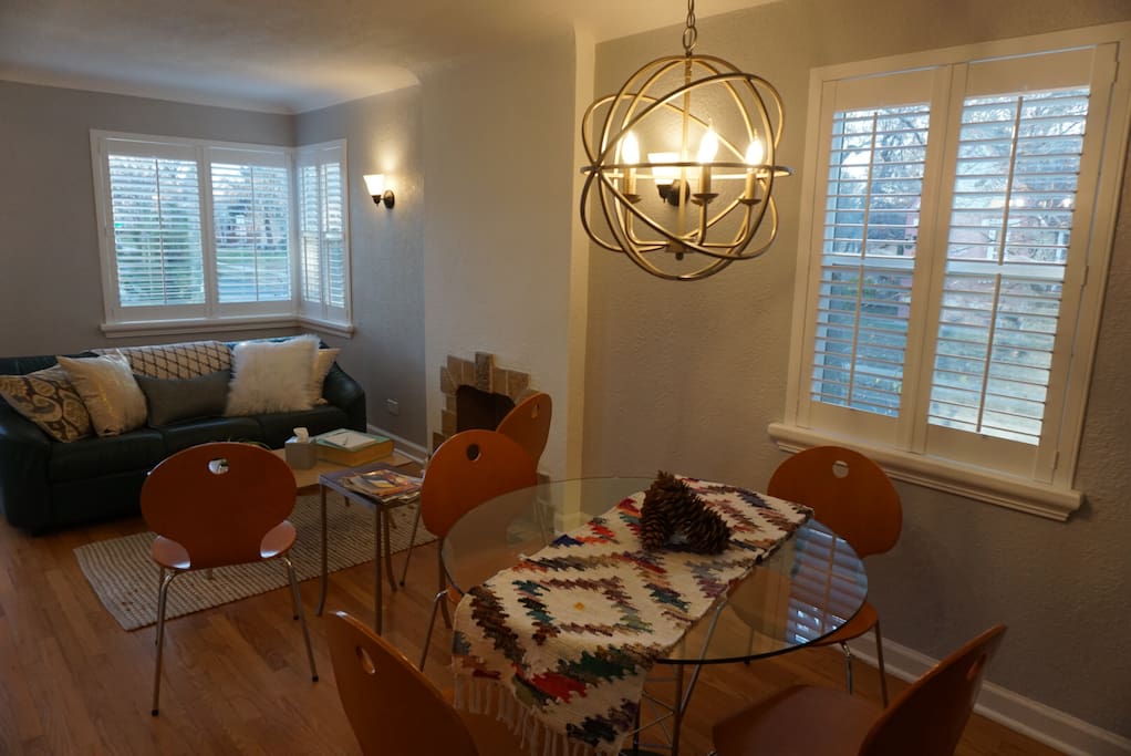 Cozy, trendy living and dining room