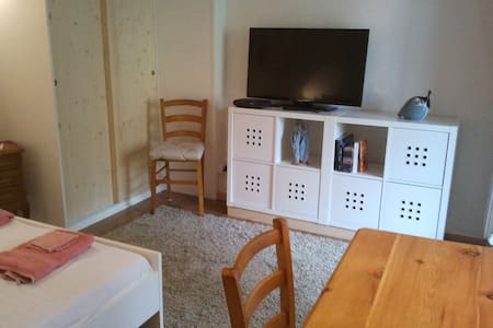 Studio indépendant meublé