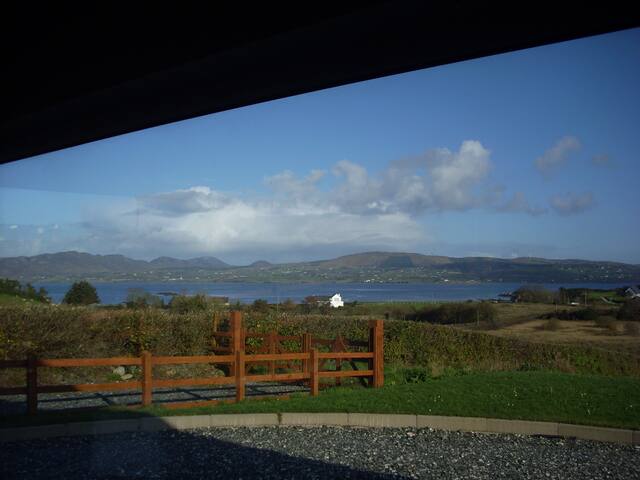 WAW Rathmullan Caoghlan Cottage Bed&Ensuite Rm 1