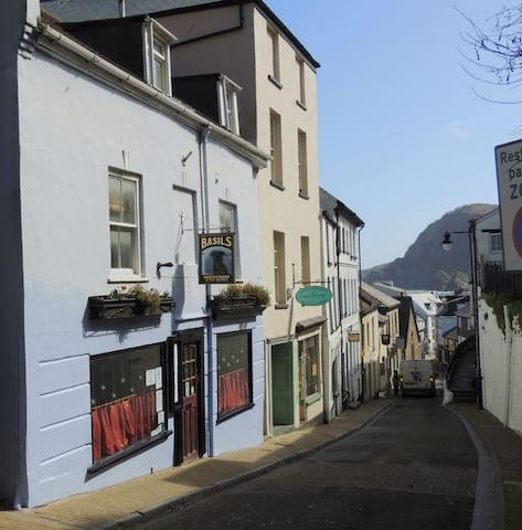 Cosy apartment in the heart of town