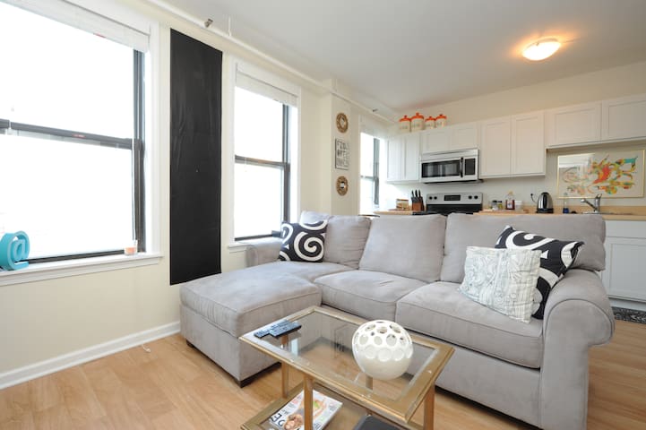 Cozy Apartment in the City