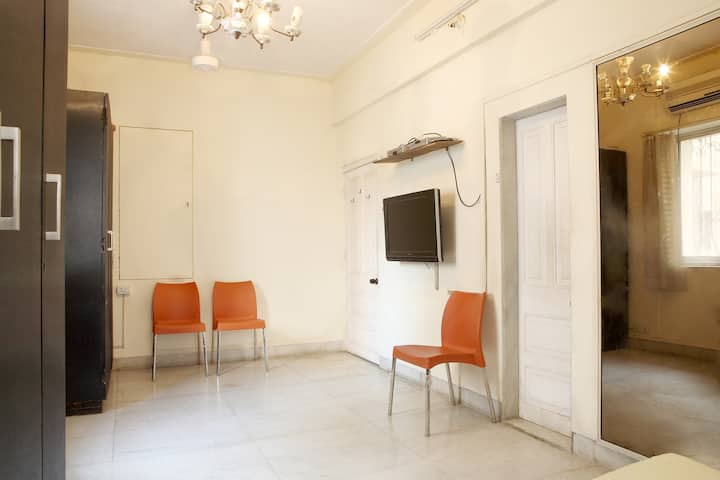 Centrally Located, Cozy Studio..... - Mumbai