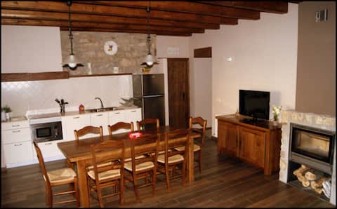 Rural Apartments Cal Remolins x8