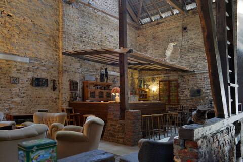 Accommodation for 16+