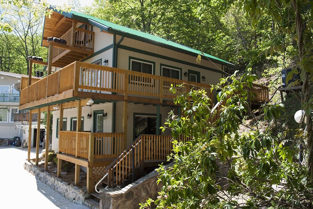 Top 100 Airbnb Rentals 2017 in Gatlinburg, Tennessee