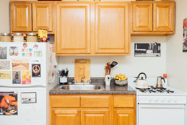 Full Of Light Studio - Available For Longer Stays - Brooklyn, NY