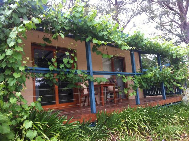 Self Contained Cottage On Beautiful Berry Mountain Farm Stays