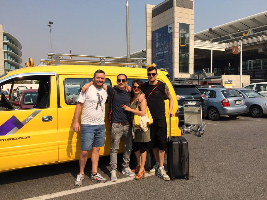 posibilidad de transfer desde y hacia el aeropuerto
24 hrs