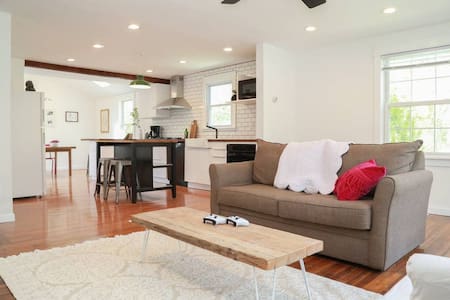 The Frenchman Cottage - Narragansett, near Newport Bridge