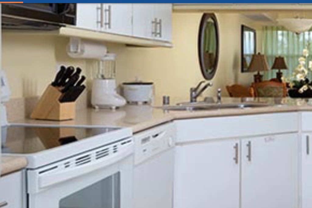 Full kitchen
