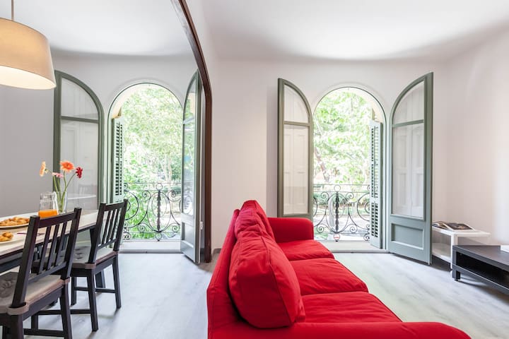 Nice 3 BedRoom flat in front of Park Eixample