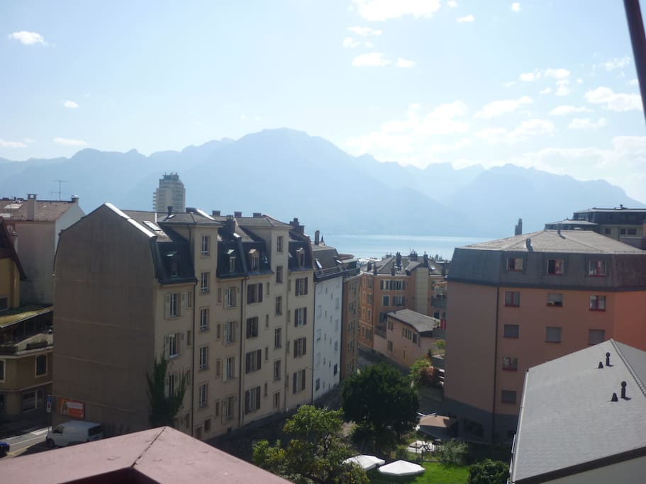 Vu lac et montagne