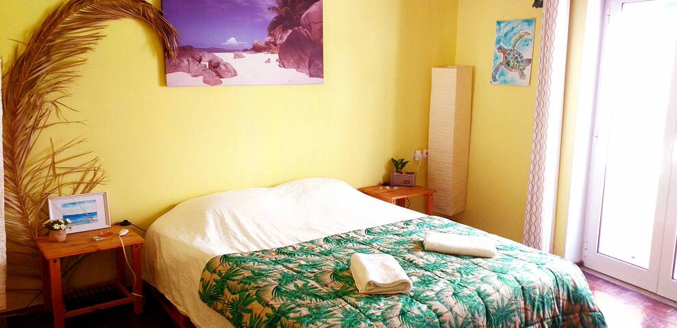 Old town Best Price Spacious Room - Balcony