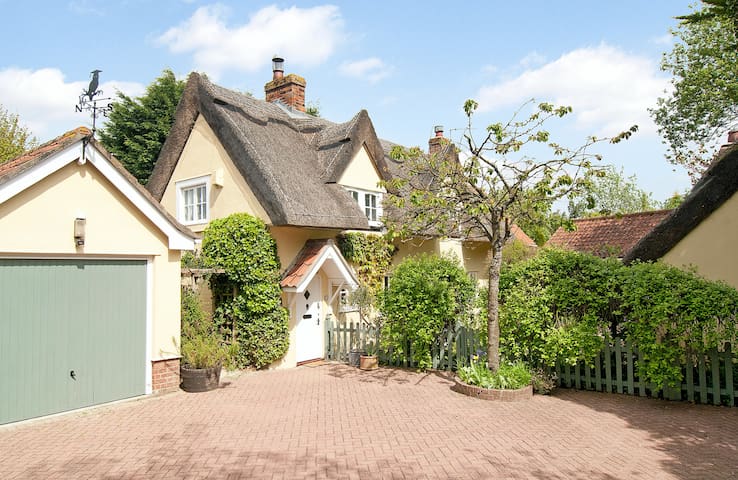 Jasmine Cottage Bed and Breakfast