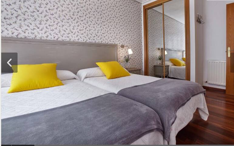 Céntrico, playa,wifi,aparcamiento..VUT-1512-AS