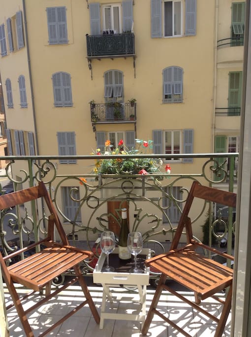 Soaked in sun, the balcony is a great spot to enjoy a glass or two!