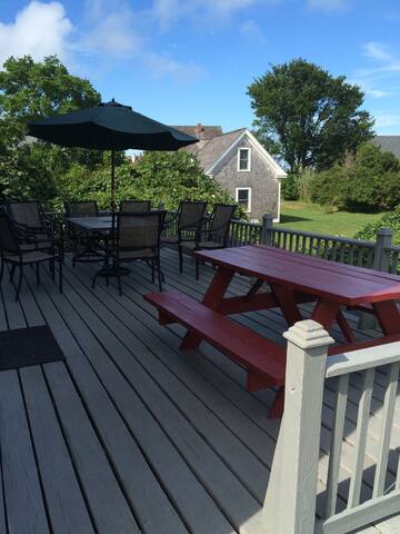 The Tides Lower Apt. gallery image 3