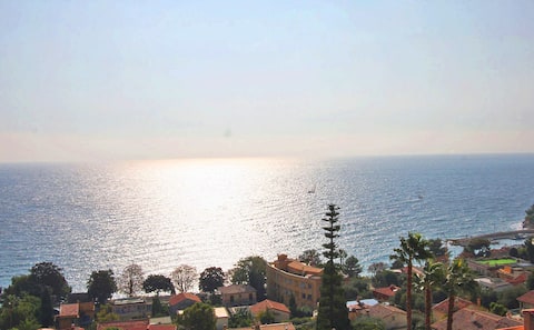 Sea View Garden Apart,+ pool close Nice and Monaco