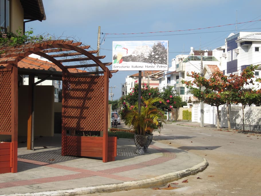 Sorveteria Monte - Rua Brisamar