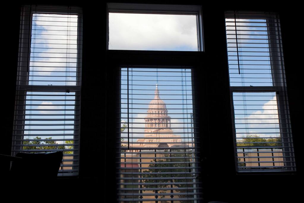 Incredible View of Capitol!