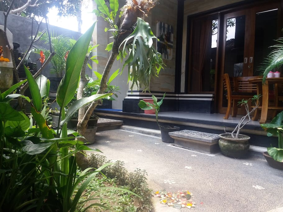 Rumah Ary Homestay and Spa - Guesthouse for Rent in Ubud 