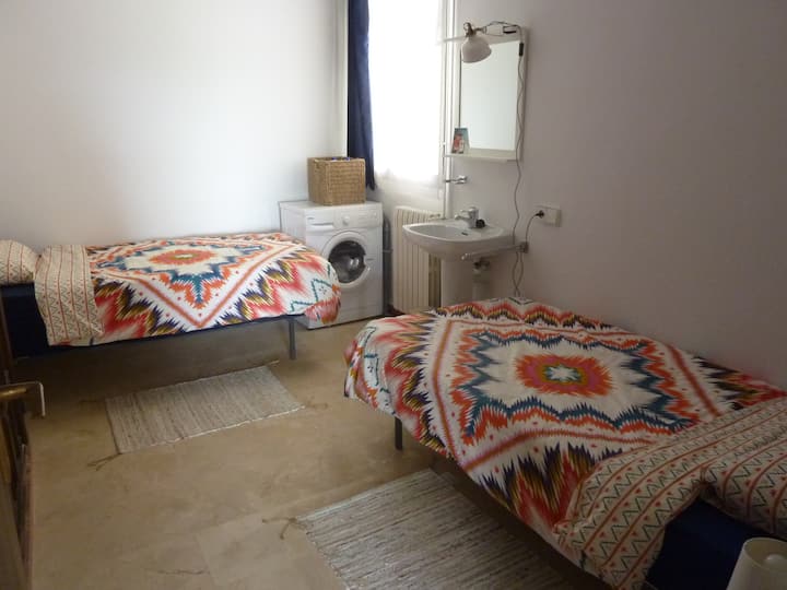 Dhoma e gjumit 2