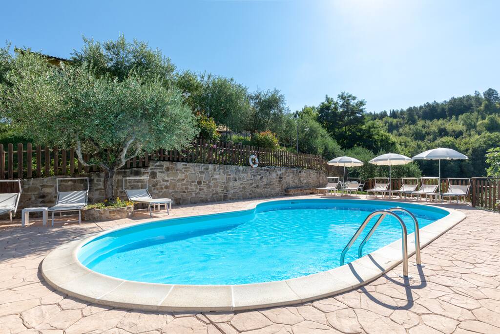 Piscina ingresso - Swimming pool entrance