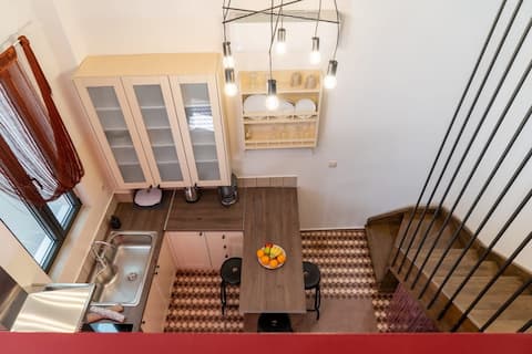 Top performing Airbnb: Quattro Domus 4-Maisonette in historical townhouse in 1η κοινότητα ηρακλείου κεντρική