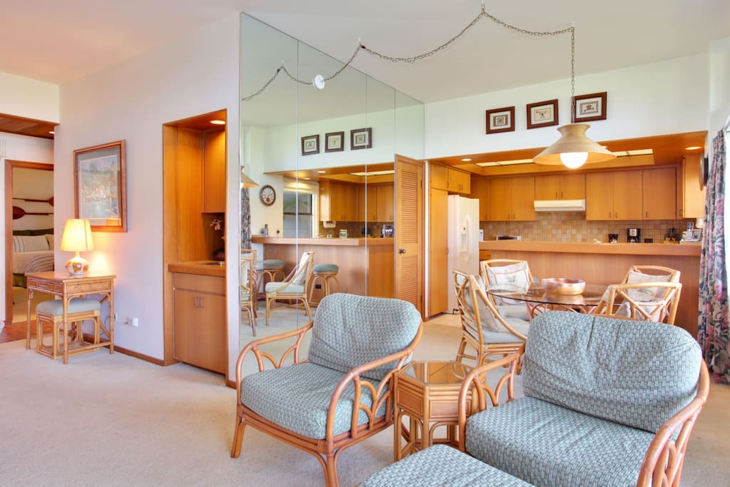Hawaiian style comfort welcome guests