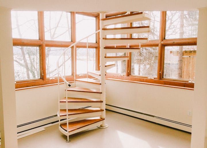 LAKEFRONT LOFT W/PRIVATE DOCK Houses for Rent in Ithaca, New York