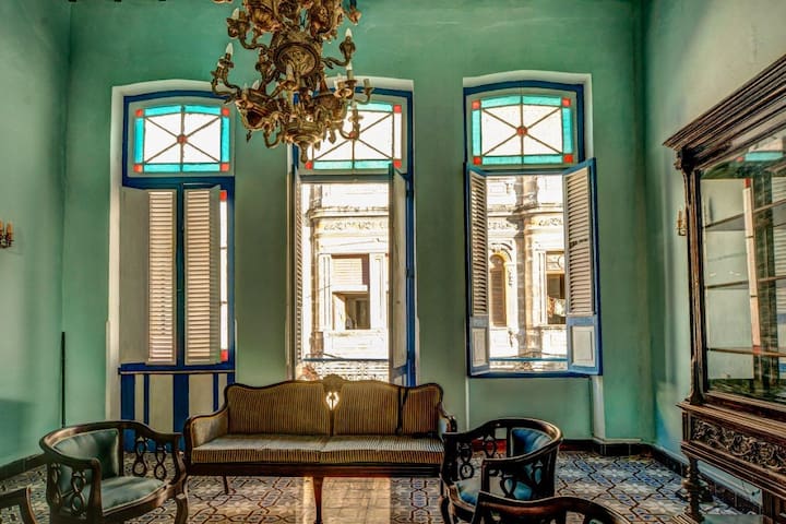 Beautiful Colonial Style Home